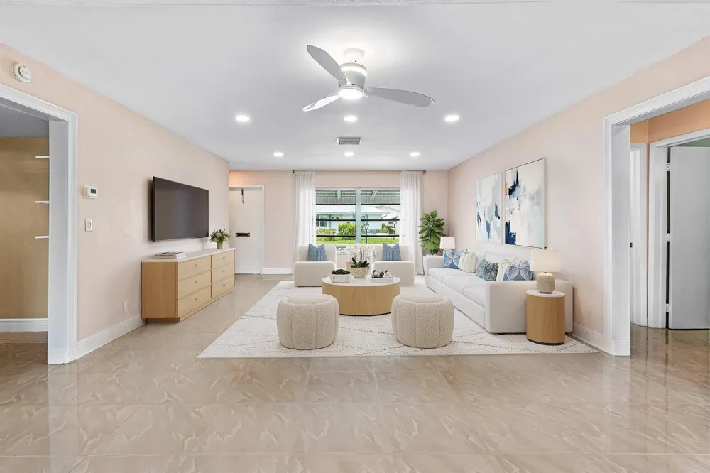 106 NW 10th Court Boynton Beach, FL 33426