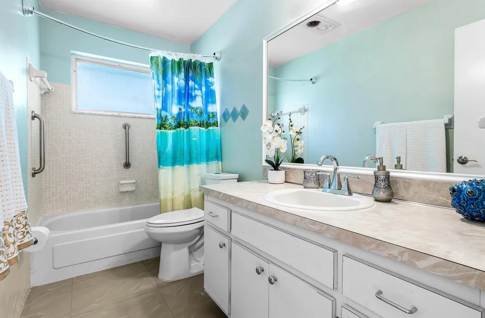 106 NW 10th Court Boynton Beach, FL 33426