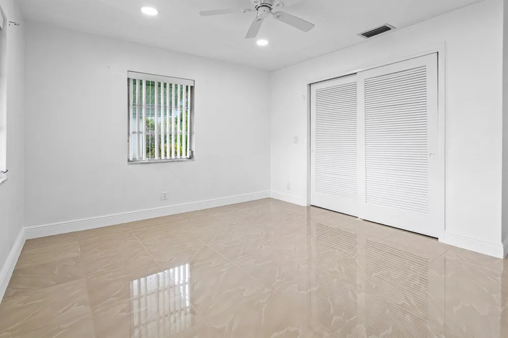 106 NW 10th Court Boynton Beach, FL 33426