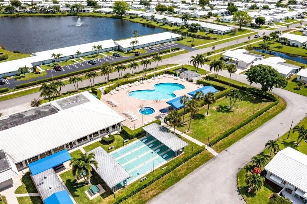 106 NW 10th Court Boynton Beach, FL 33426
