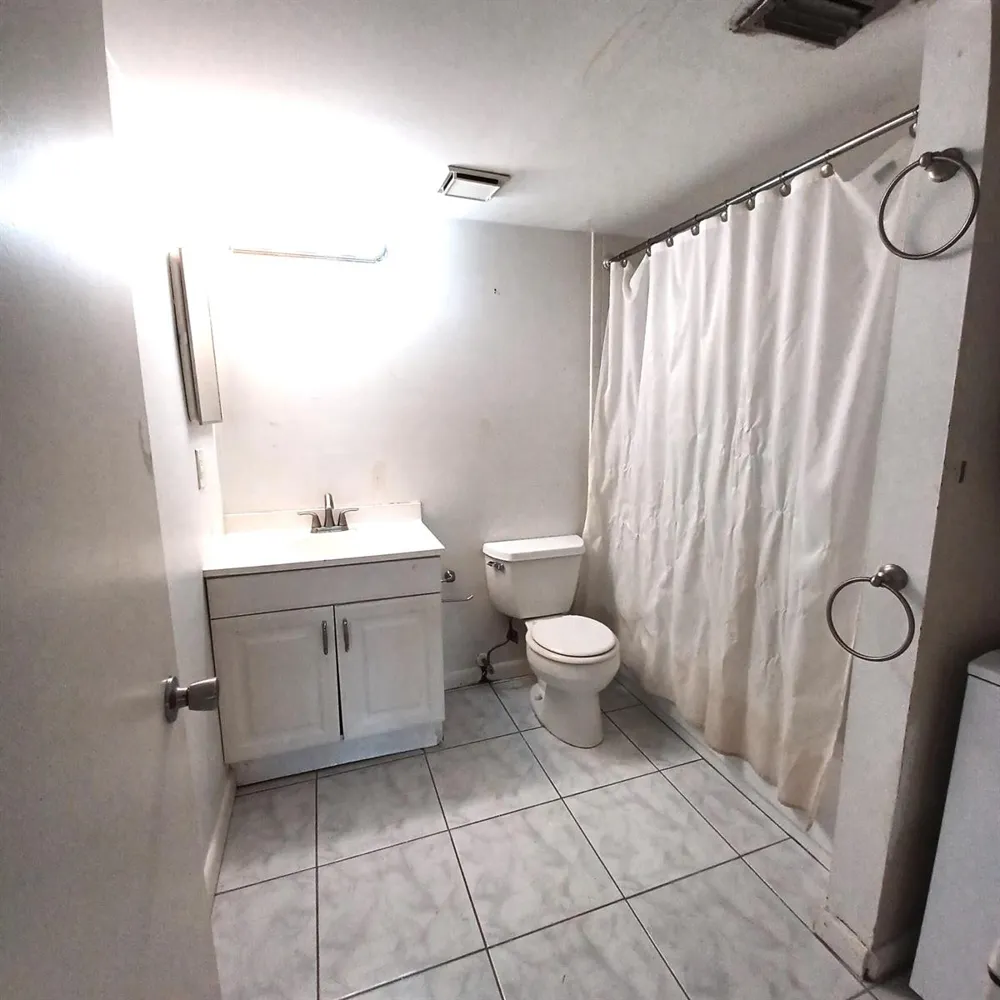 7221 Golf Colony Court #102 Lake Worth, FL 33467