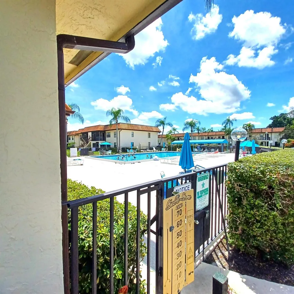 7221 Golf Colony Court #102 Lake Worth, FL 33467