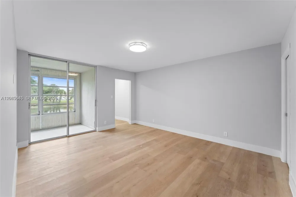 3141 NW 47th Ter #121 Lauderdale Lakes, FL 33319