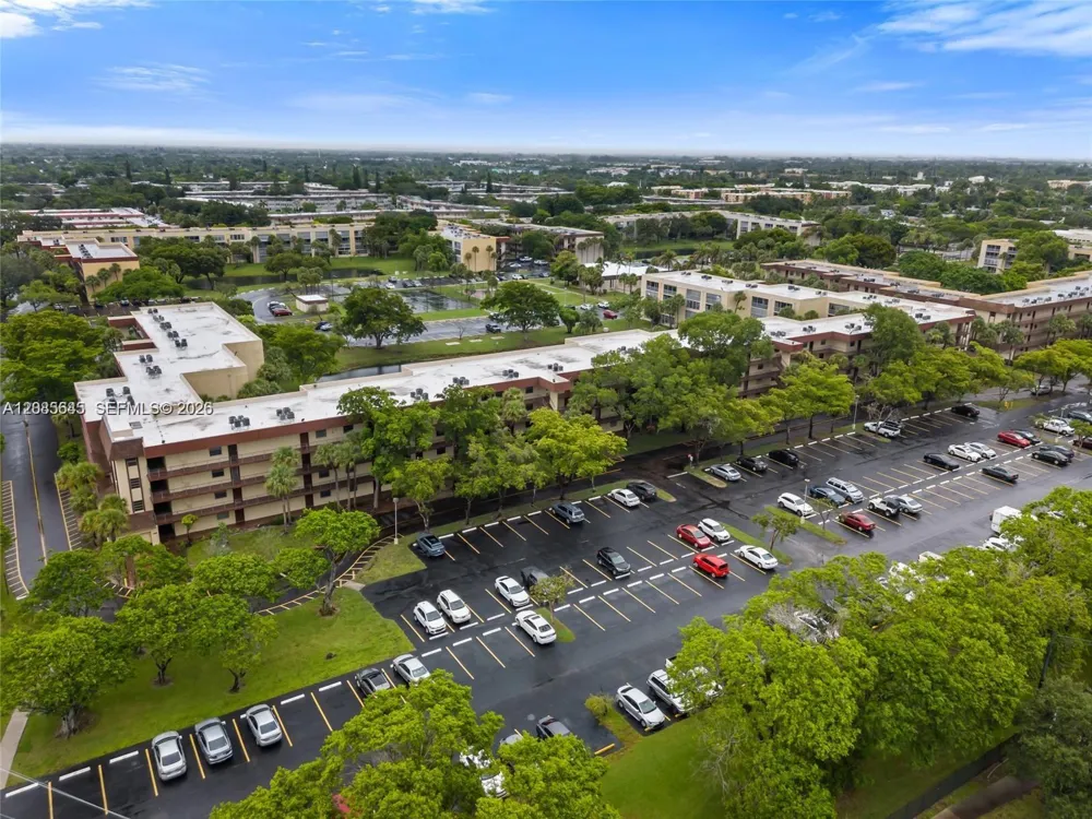 3141 NW 47th Ter #121 Lauderdale Lakes, FL 33319
