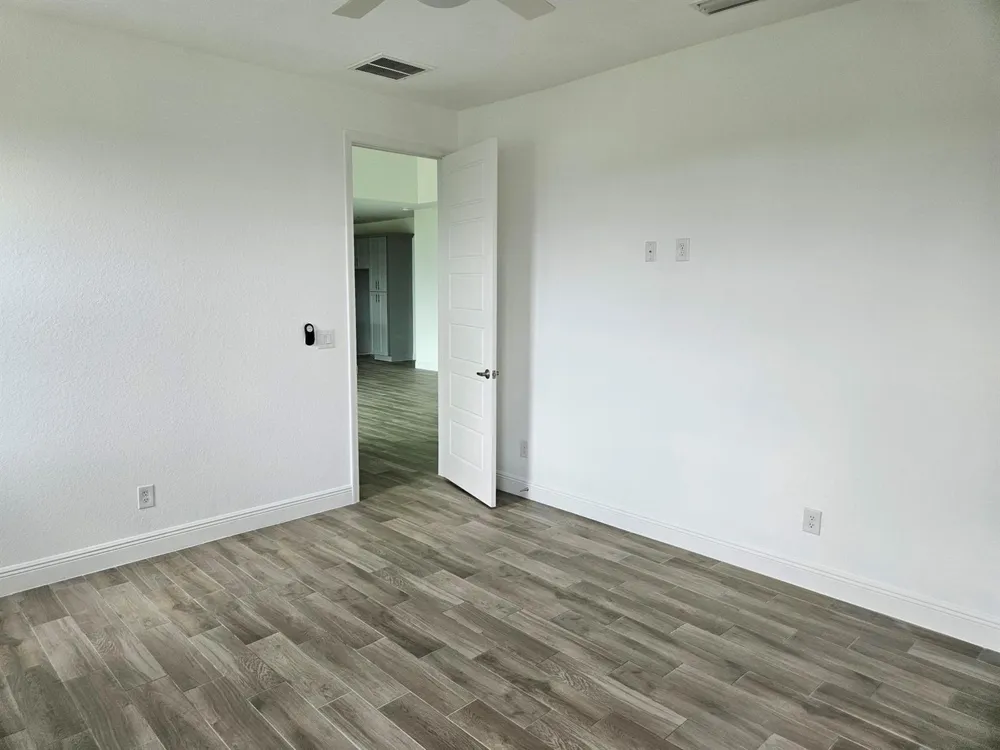 125 BETHLEHEM PLACE 