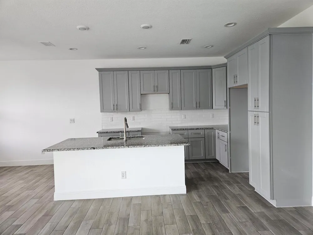 125 BETHLEHEM PLACE 