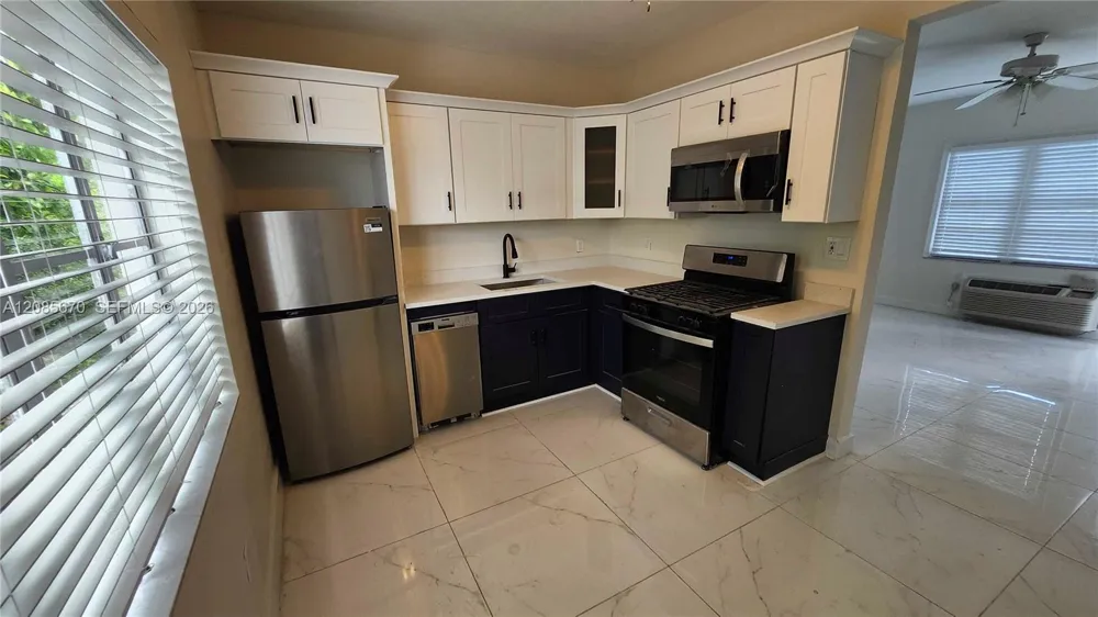 847 81st St #7 Miami Beach, FL 33141