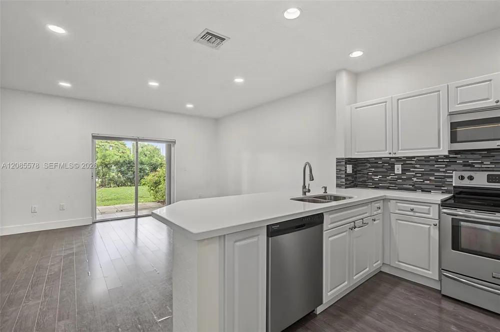 5779 NW 116th Ave #104 Doral, FL 33178