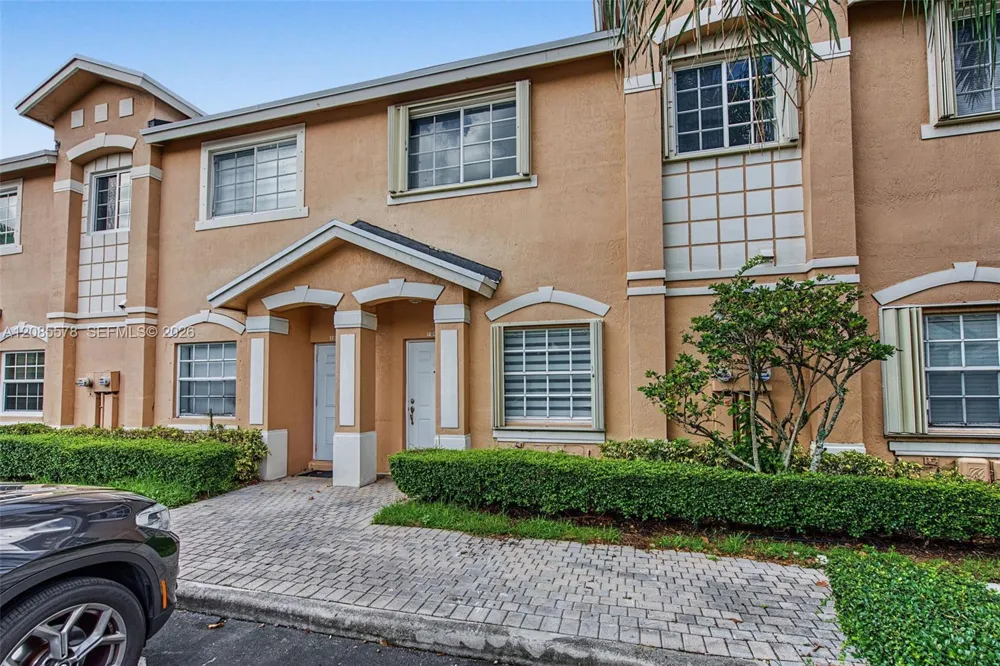 5779 NW 116th Ave #104 Doral, FL 33178