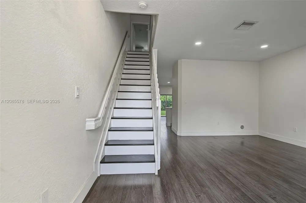 5779 NW 116th Ave #104 Doral, FL 33178