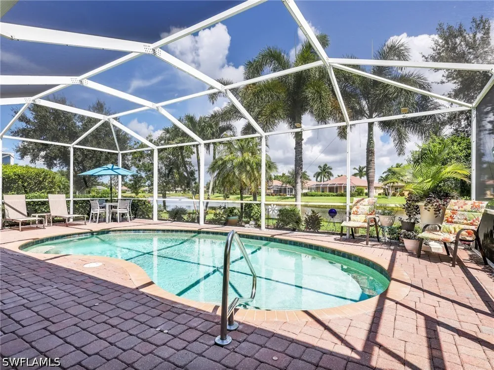Fern Lake Court Naples, FL 34114