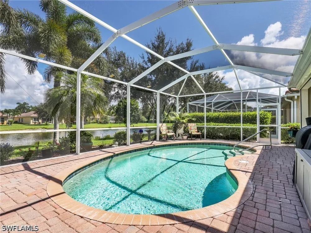 Fern Lake Court Naples, FL 34114
