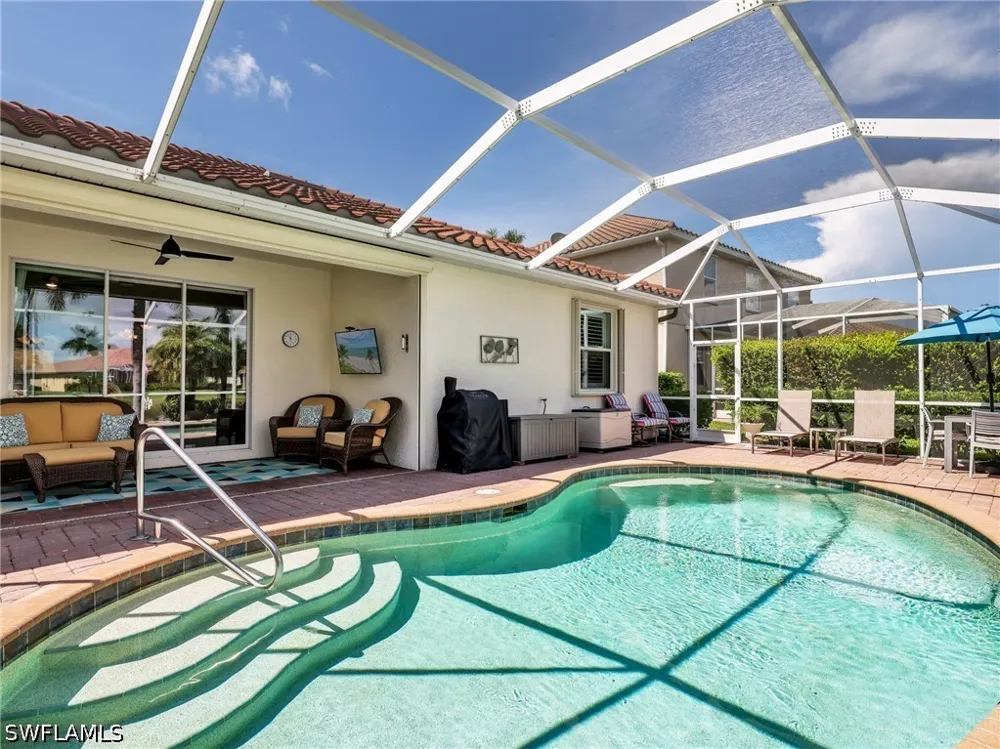 Fern Lake Court Naples, FL 34114