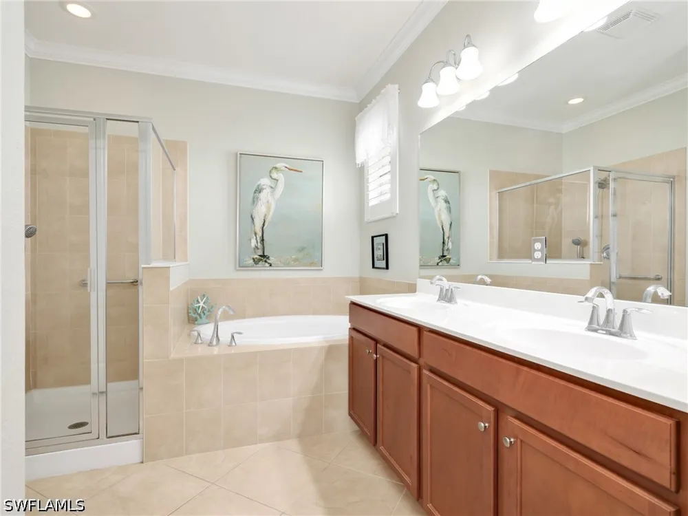 Fern Lake Court Naples, FL 34114