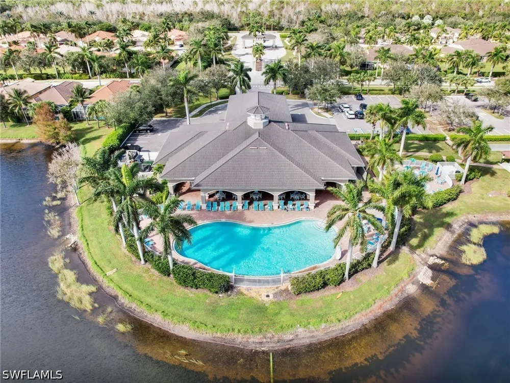 Fern Lake Court Naples, FL 34114