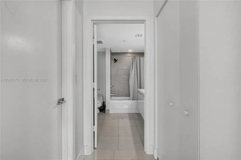 92 SW 3rd St #4407 Miami, FL 33130