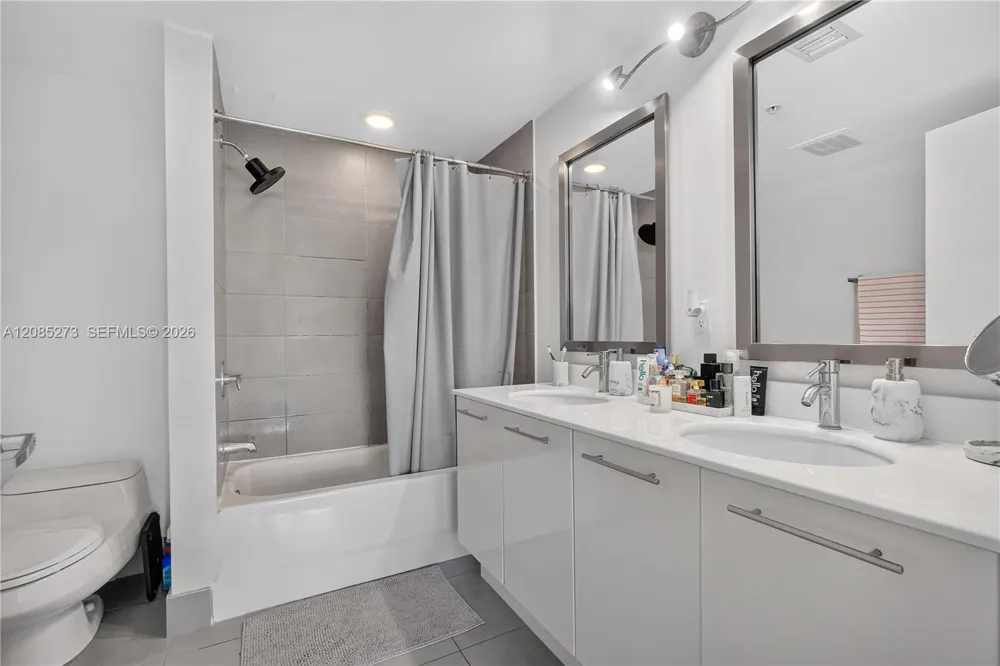 92 SW 3rd St #4407 Miami, FL 33130