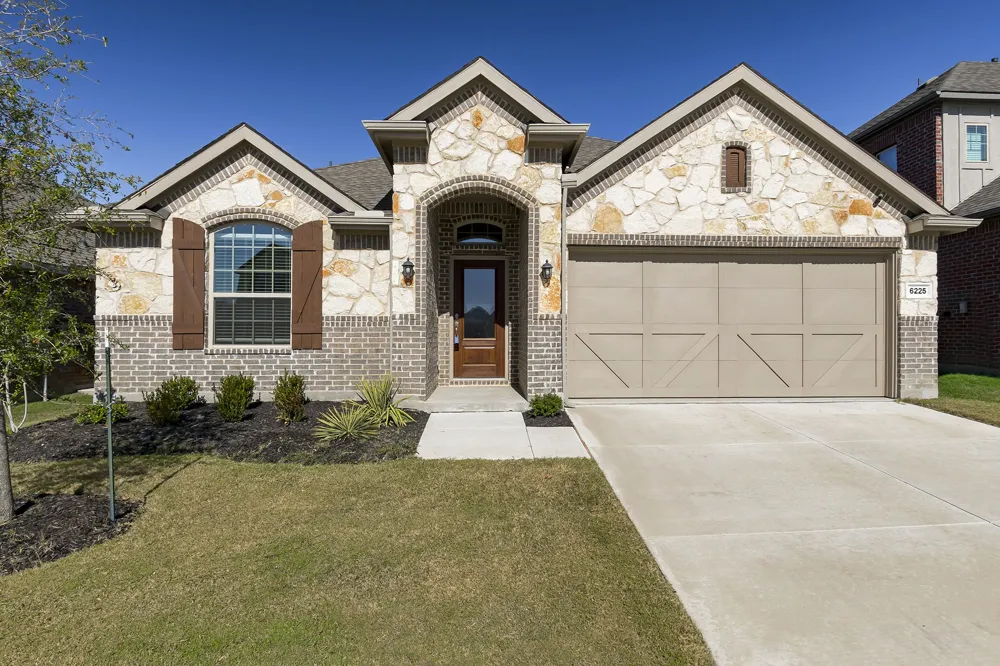 6225 Sutton Fields Trail Aubrey, TX 76227