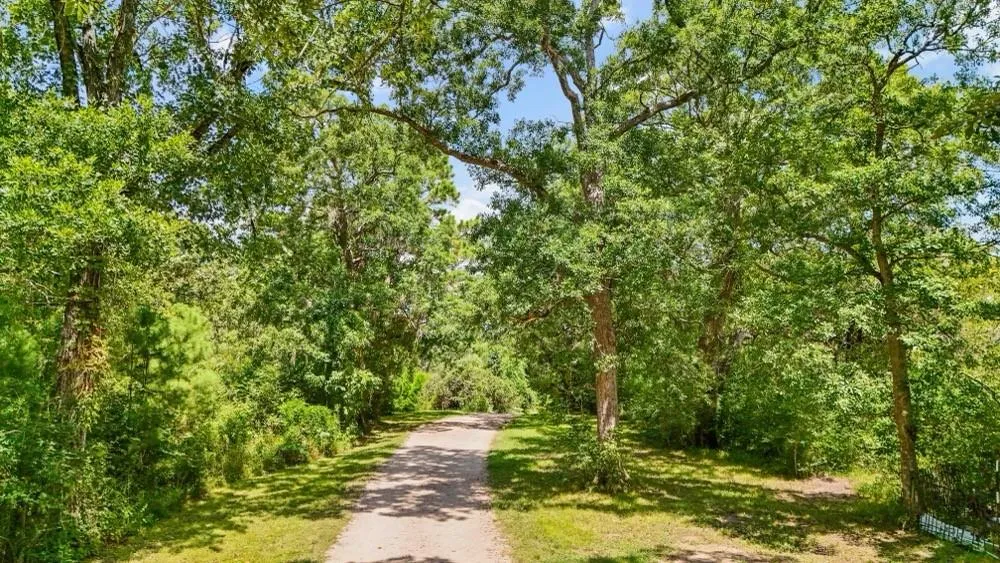1100 Cr 2306 Cleveland, TX 77327