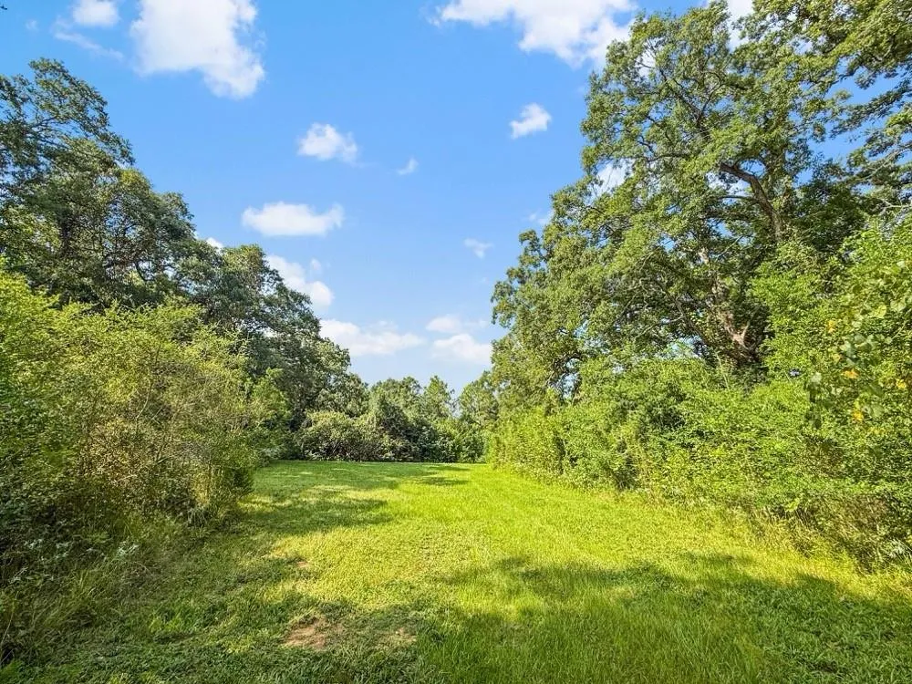 1100 Cr 2306 Cleveland, TX 77327