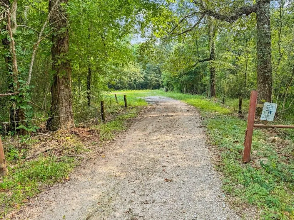 1100 Cr 2306 Cleveland, TX 77327