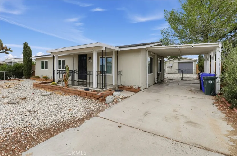 19009 Joshua Adelanto, CA 92301