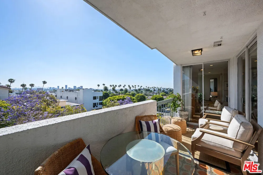 321 Oakhurst Drive #601 Beverly Hills, CA 90210