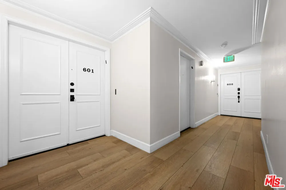 321 Oakhurst Drive #601 Beverly Hills, CA 90210