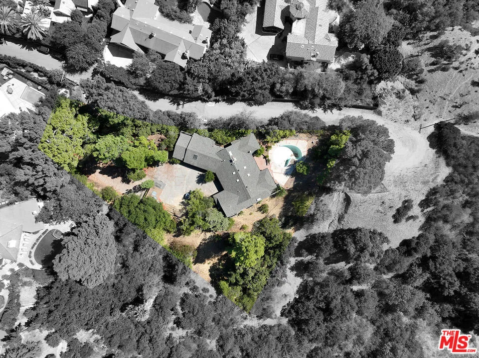 9595 Lime Orchard Road Beverly Hills, CA 90210