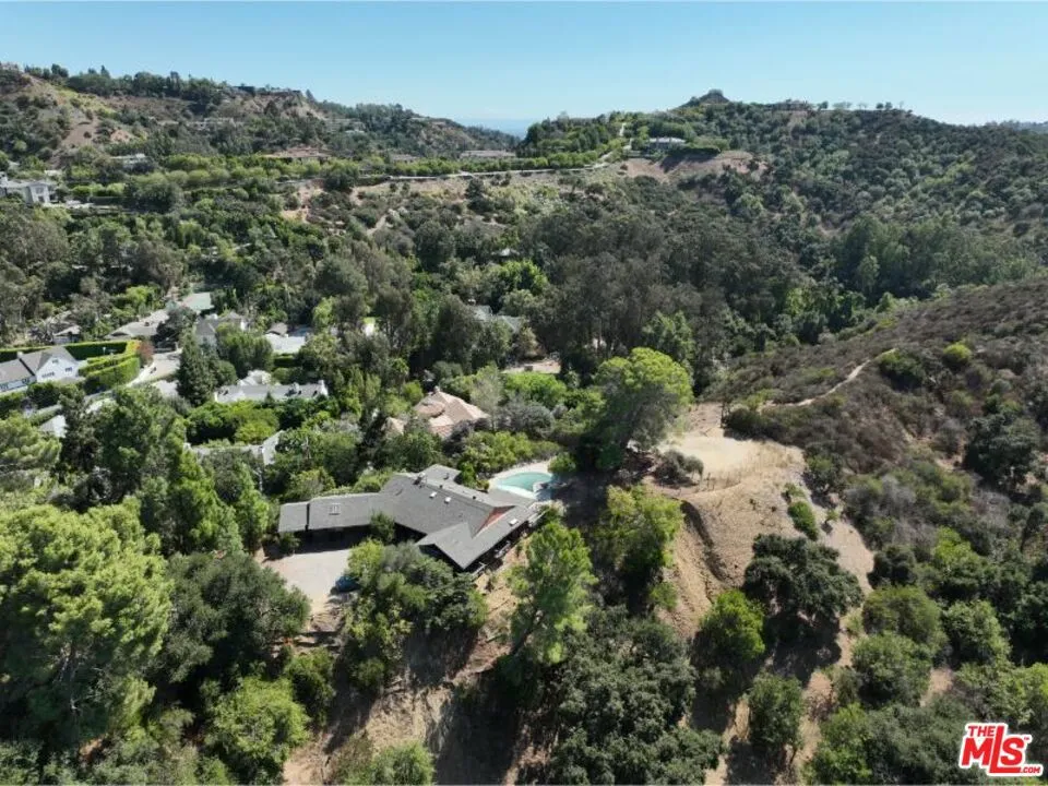 9595 Lime Orchard Road Beverly Hills, CA 90210