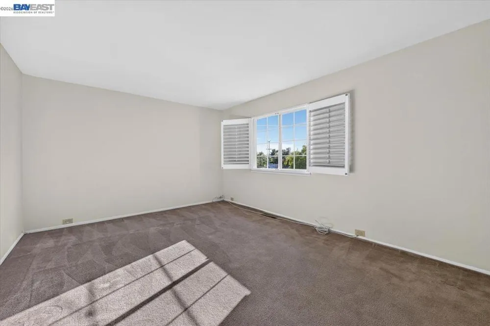 4561 Edwards Ln Castro Valley, CA 94546