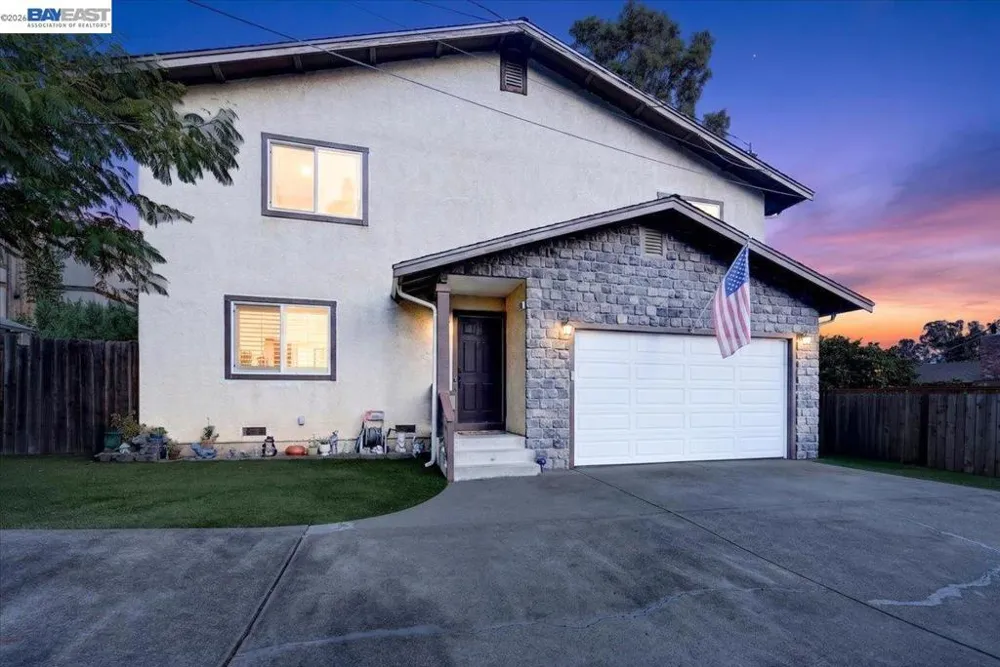 4561 Edwards Ln Castro Valley, CA 94546