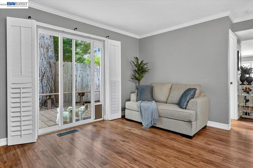4561 Edwards Ln Castro Valley, CA 94546