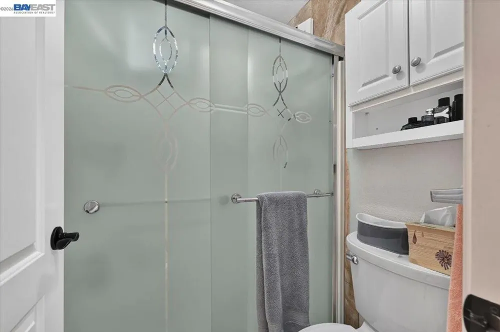 4561 Edwards Ln Castro Valley, CA 94546