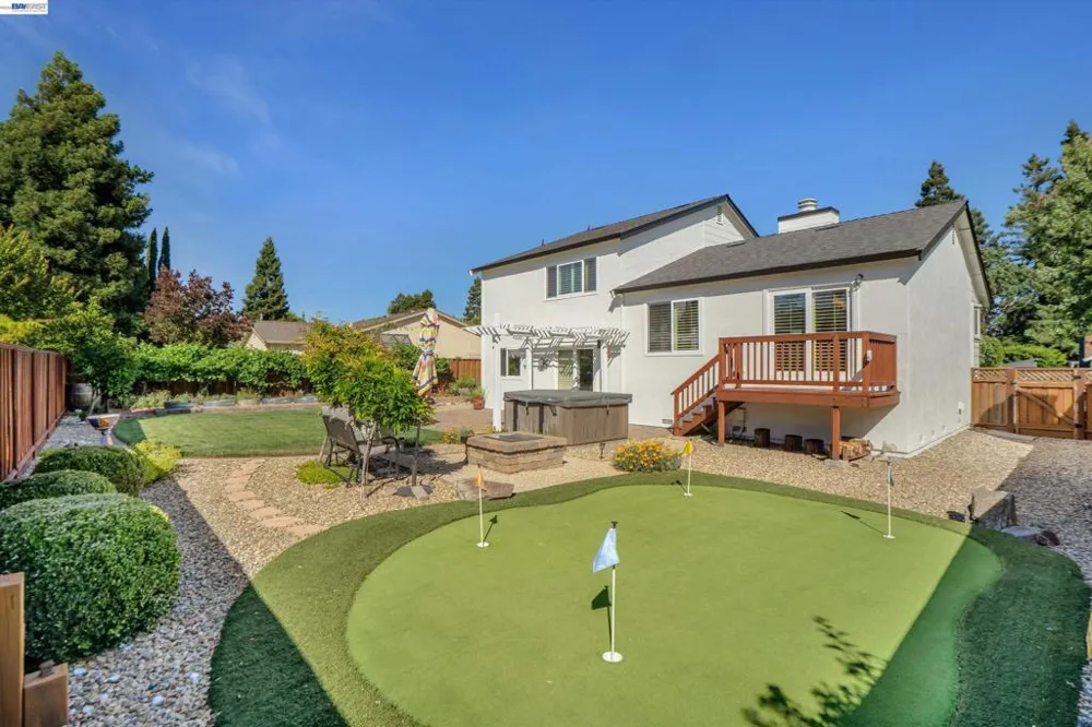 2749 Laramie Gate Cir Pleasanton, CA 94566