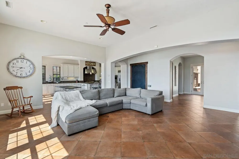 11423 Olive Knoll Court San Diego, CA 92131