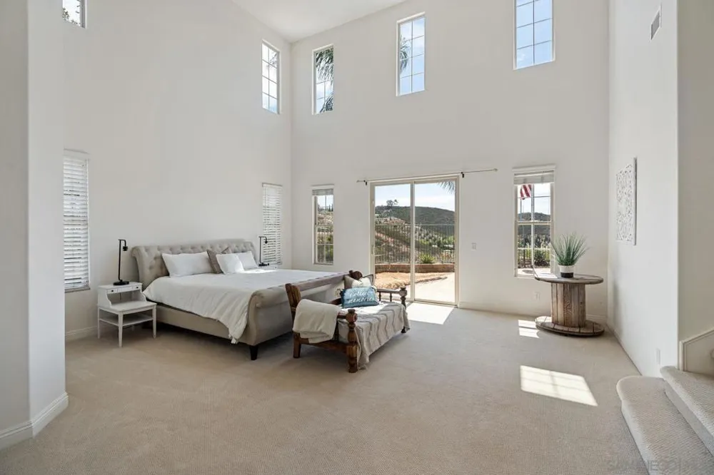11423 Olive Knoll Court San Diego, CA 92131