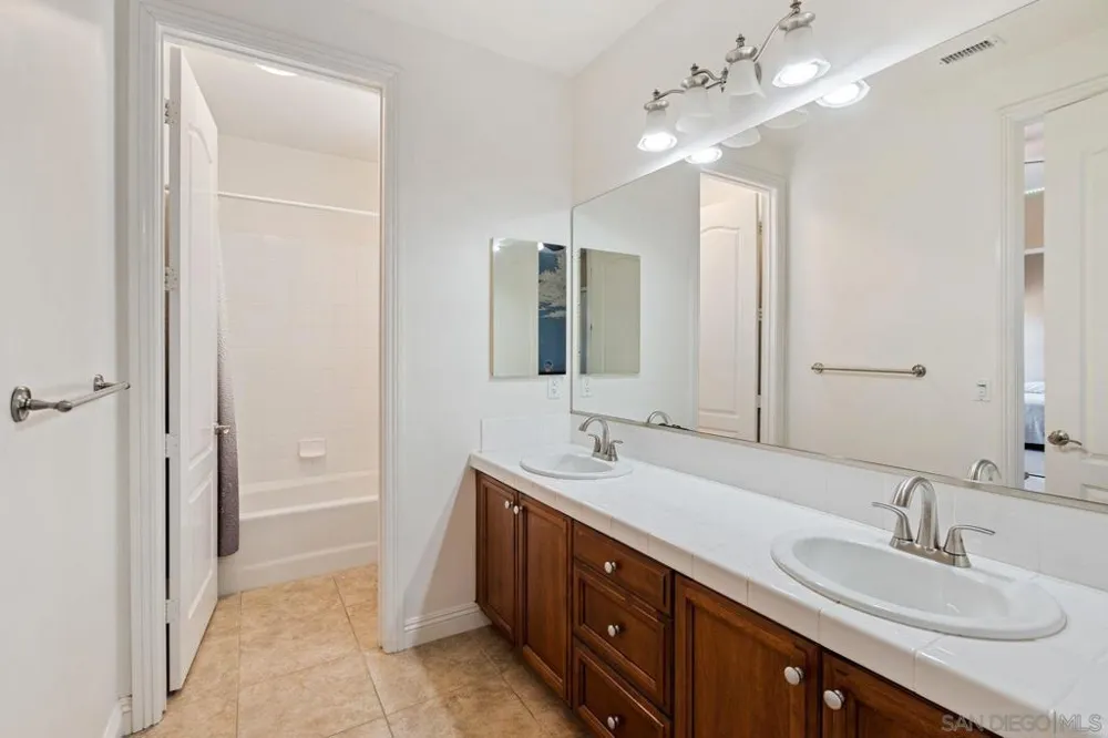 11423 Olive Knoll Court San Diego, CA 92131