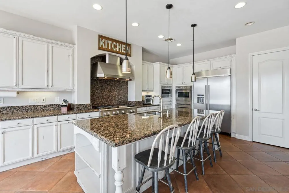 11423 Olive Knoll Court San Diego, CA 92131