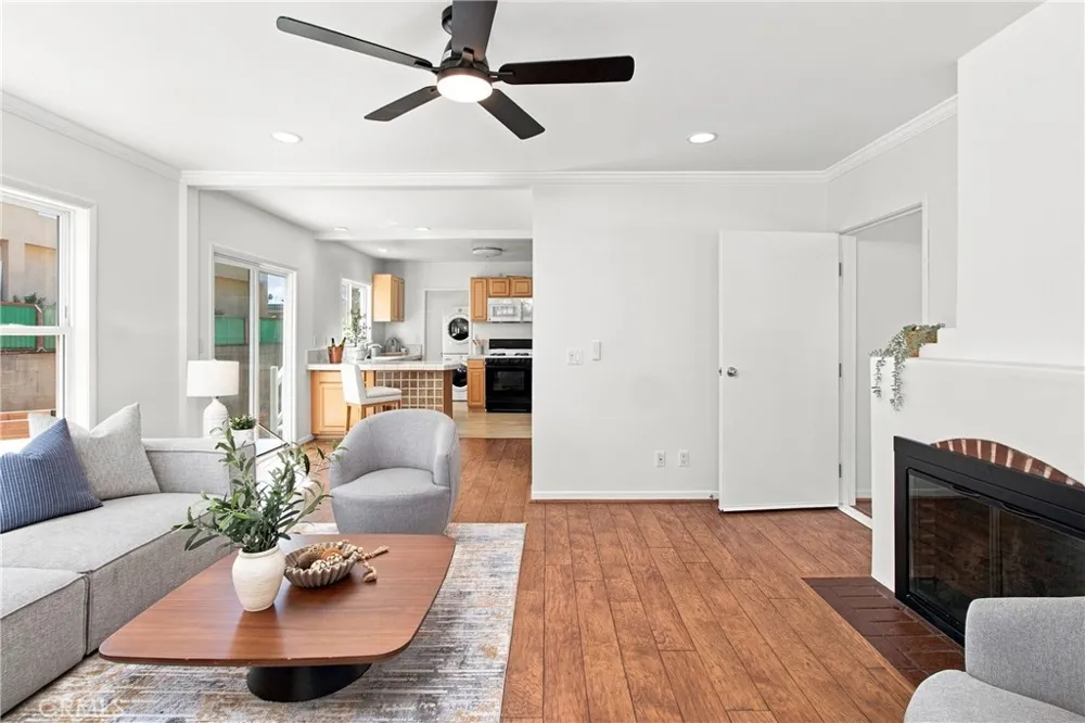 2207 Lamer Street Burbank, CA 91504
