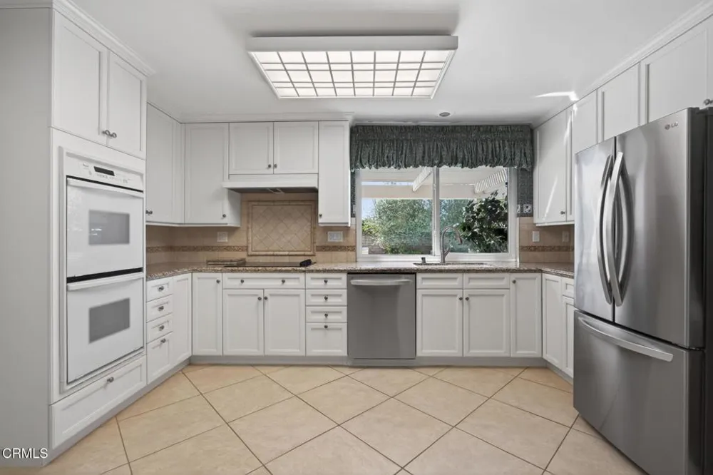 1594 Hobart Drive Camarillo, CA 93010