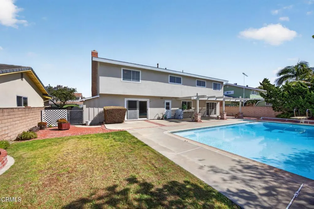 1594 Hobart Drive Camarillo, CA 93010