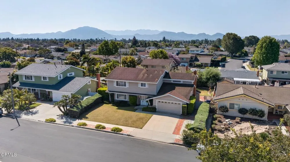 1594 Hobart Drive Camarillo, CA 93010