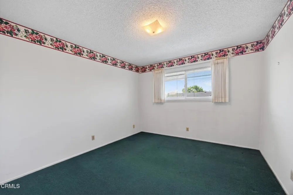 1594 Hobart Drive Camarillo, CA 93010