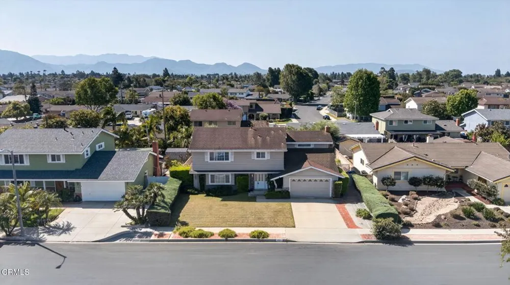 1594 Hobart Drive Camarillo, CA 93010