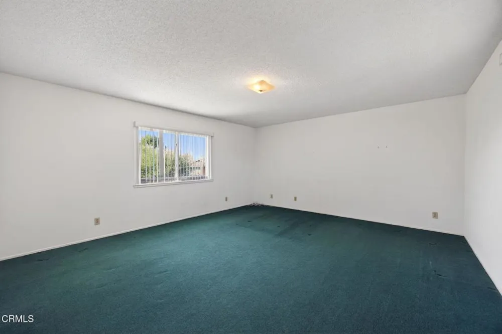 1594 Hobart Drive Camarillo, CA 93010
