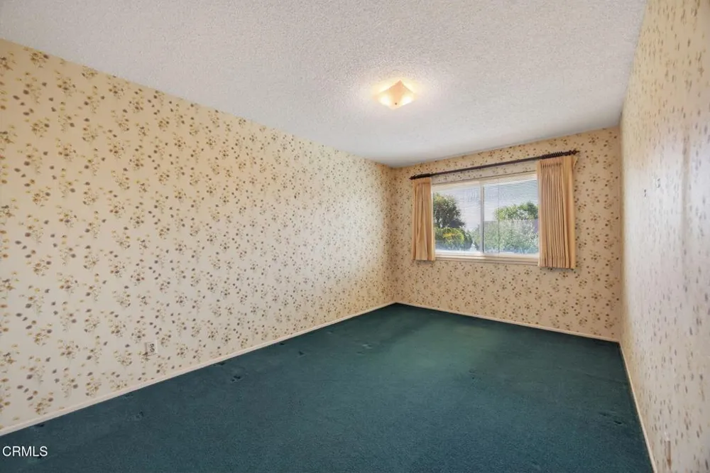 1594 Hobart Drive Camarillo, CA 93010
