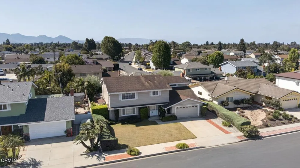 1594 Hobart Drive Camarillo, CA 93010