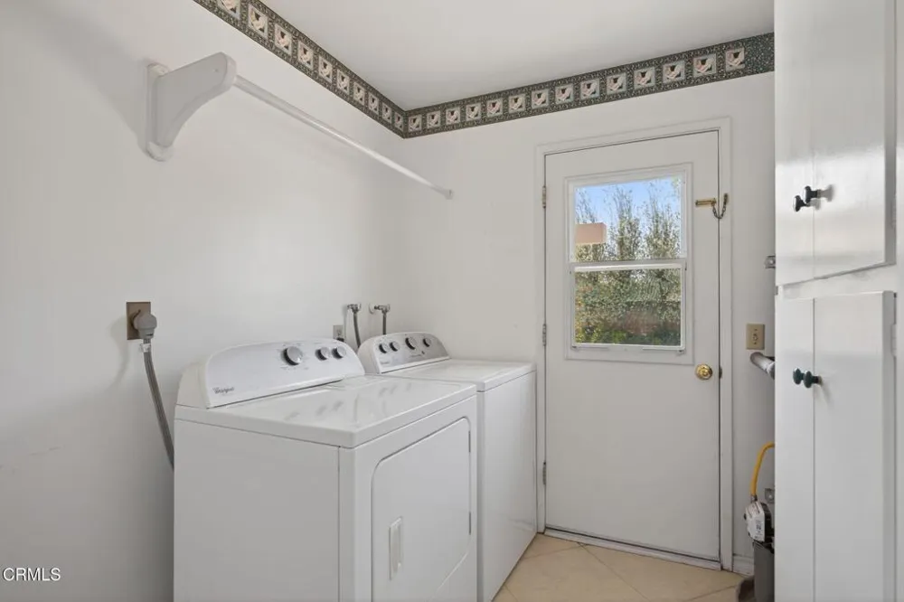 1594 Hobart Drive Camarillo, CA 93010