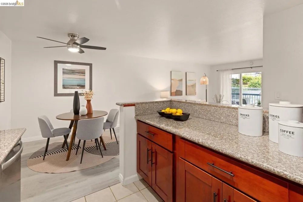 385 Jayne Ave #109 Oakland, CA 94610